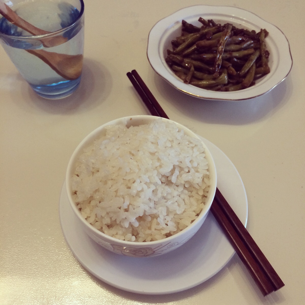 一个人的午饭,豆瓣酱炒长豆配白米饭