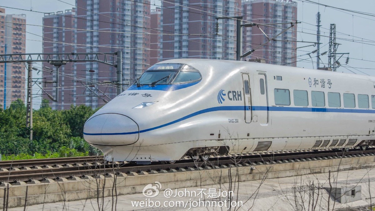 这个专辑是为一个爱好摄影的朋友所创建,每张照片都