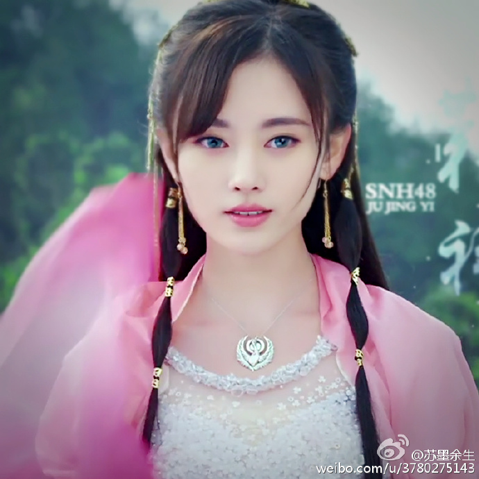 鞠婧祎