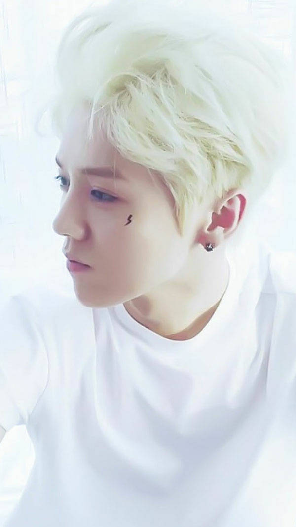 鹿晗#exo#这张应该是鹿晗在exo的时候拍摄的图片.