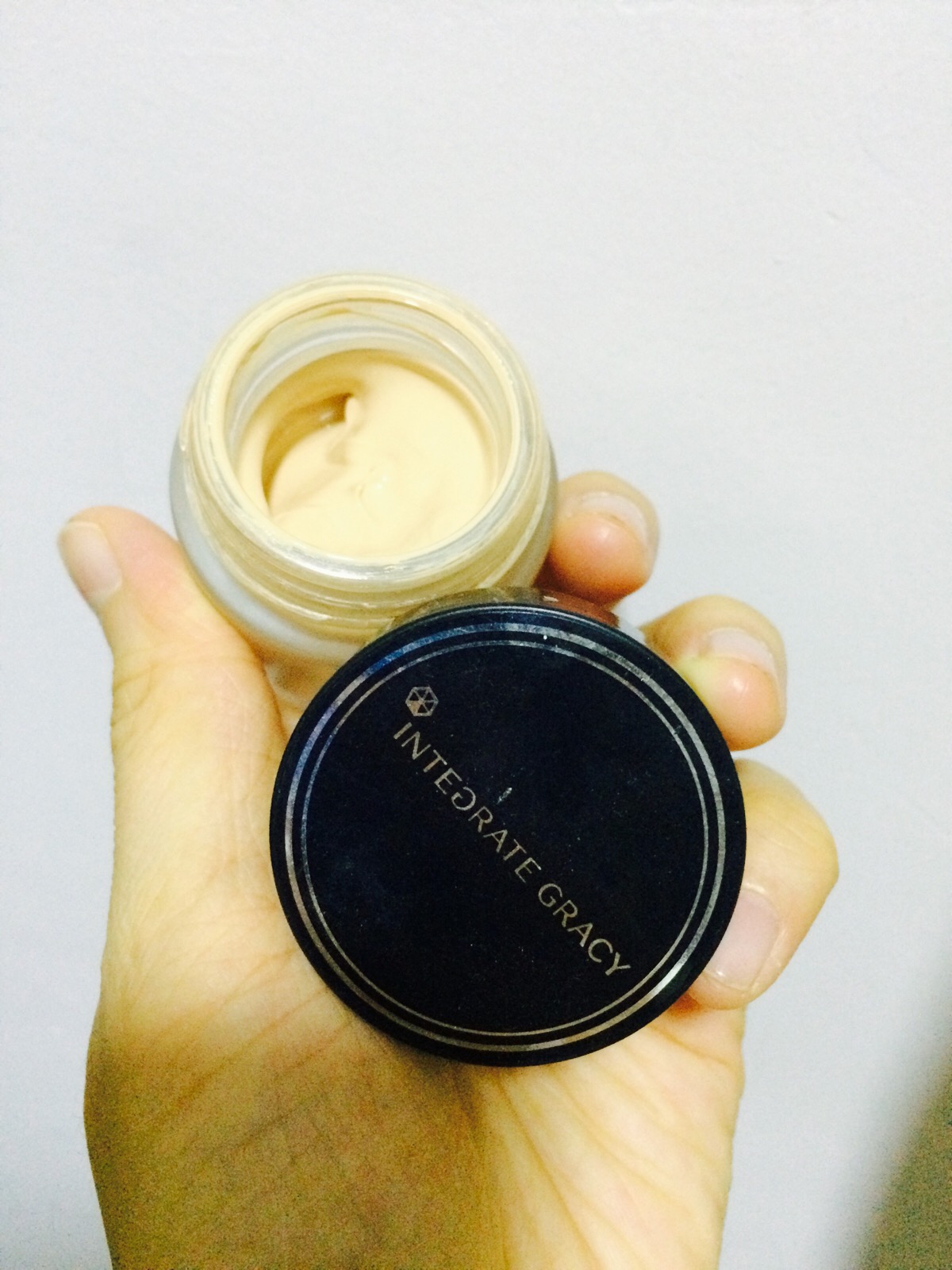 资生堂 integrate gracy完美意境保湿粉底霜 感觉有点厚,不持久,但是