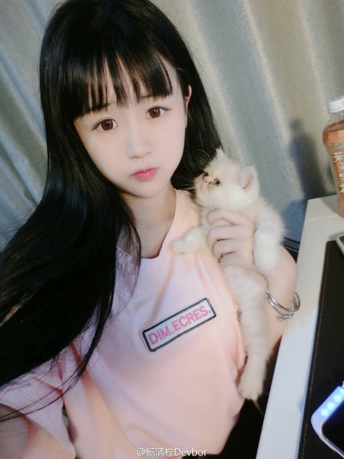 快手杨清柠 杨严 小不点 可做头像 各种网红戳头像