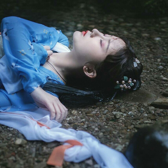 〔 古风头像|自截|女头|森系|意境|唯美|汉服 〕〔 春山春酒,春与青溪