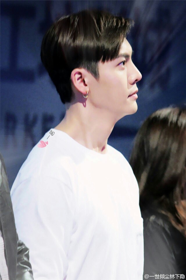 2016年8月4日 14:34   关注  陈伟霆 评论 收藏