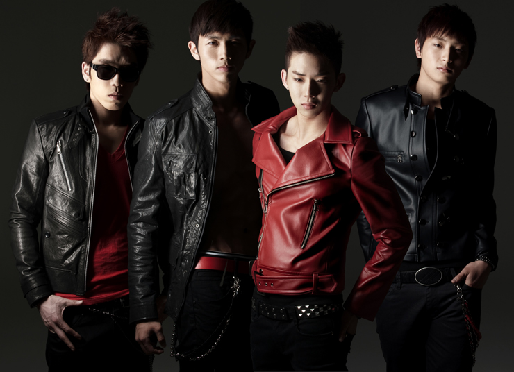 2am是韩国jyp entertainment于2008年推出的男子组合,四名成员包括