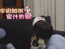 jk 放开我北鼻 jackson 周嘉诚 无敌可爱的表情包 动图 萌宝宝