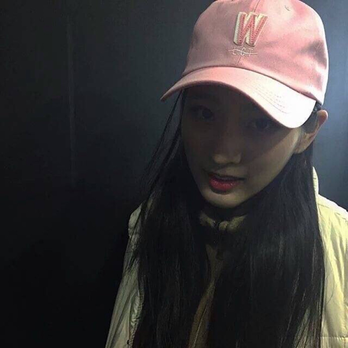 申艺恩 