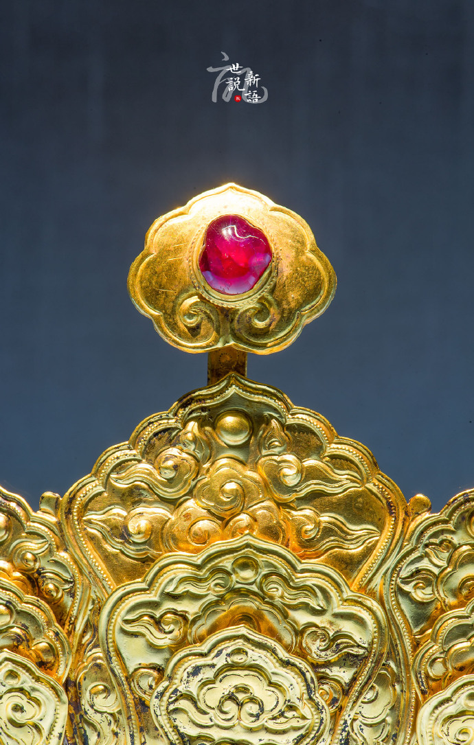 明 金镶宝莲花冠 江宁博物馆藏 苏州博物馆 宋元明清江南地区藏金银器