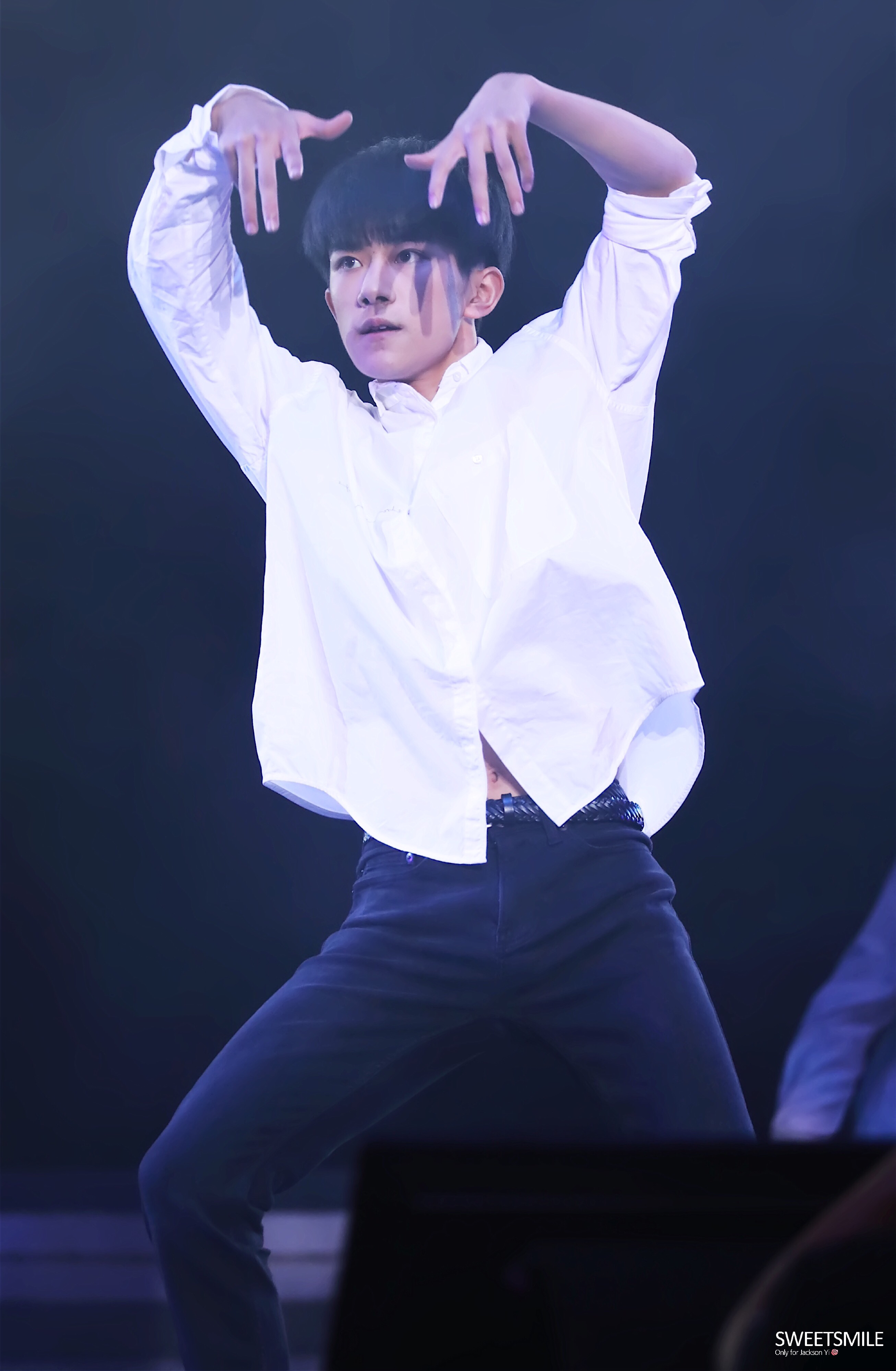 sweetsmile_易烊千玺个站的照片   微相册