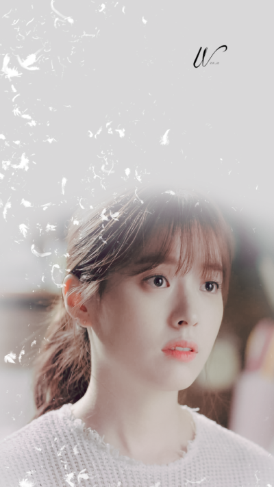 w两个世界# #韩孝周# 手机壁纸