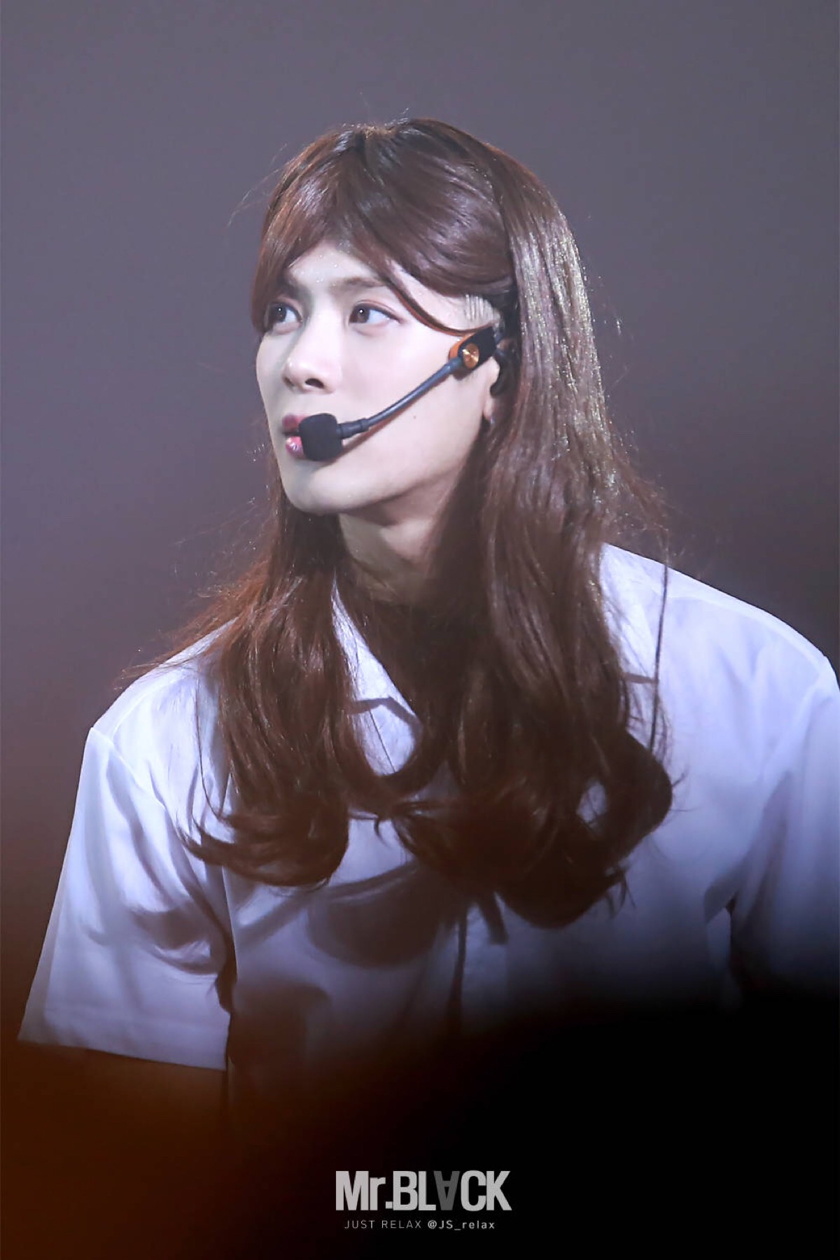 got7 王嘉尔 转自微博见水印 女装好看的我自愧不如_(:3」∠)