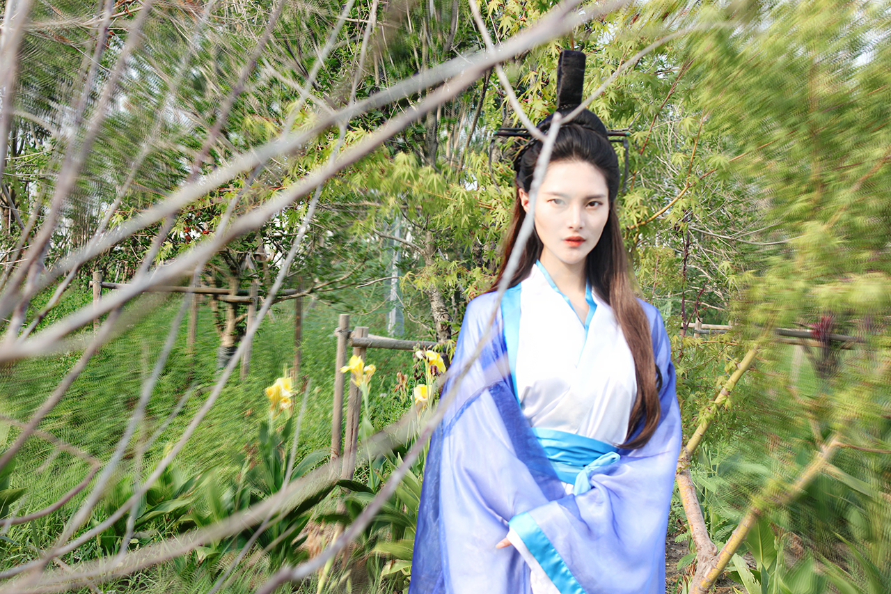 神秘女子