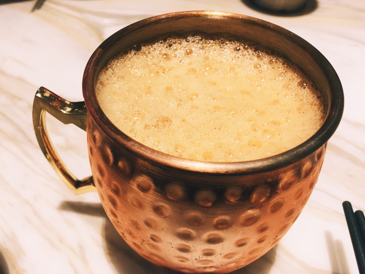 星怡会的马来拉茶:就是奶茶,可以选择冷热,茶味重,是我喜欢的那种略带