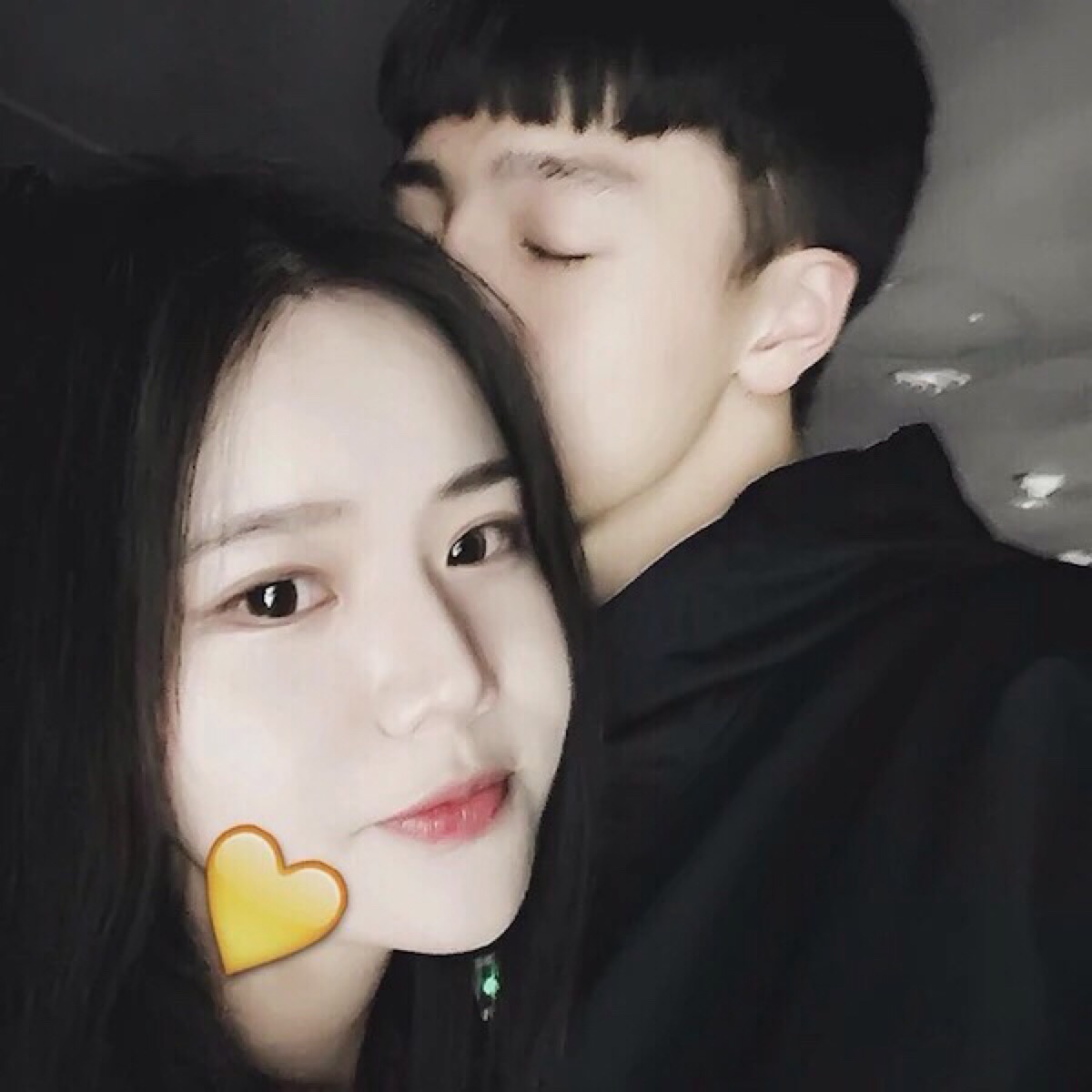 因为在战争中,你不是死便是活.但在爱里,你既死不了也活不好.