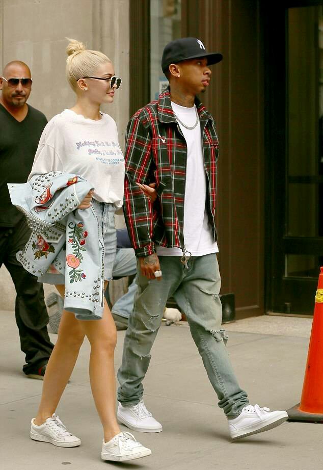 kylie irving,kyrieirving kylie这身比较活力 秋季穿搭look 欧美风街拍 时尚博主 关注惊喜–