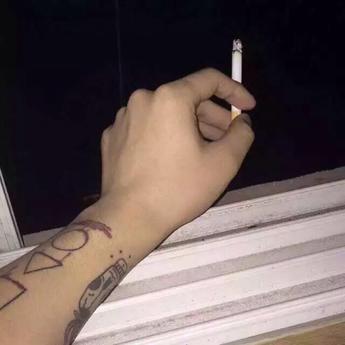 抽烟喝酒 说走就走