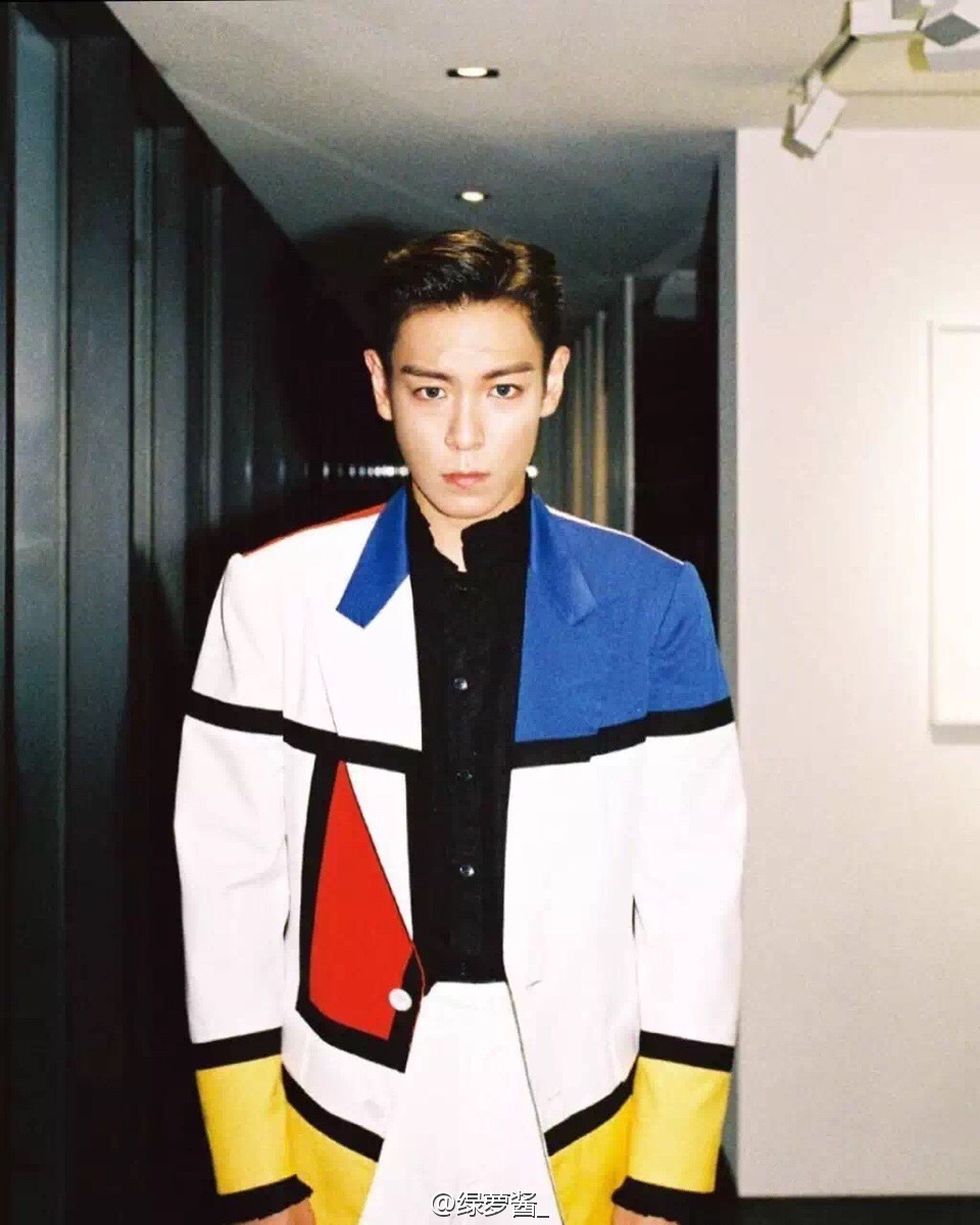 bigbang崔胜贤top塔普崔网红#全世界高清看的崔胜铉#最好样子烫发烫爆了是什么壁纸图片