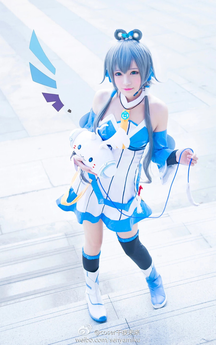 cosplay 洛天依