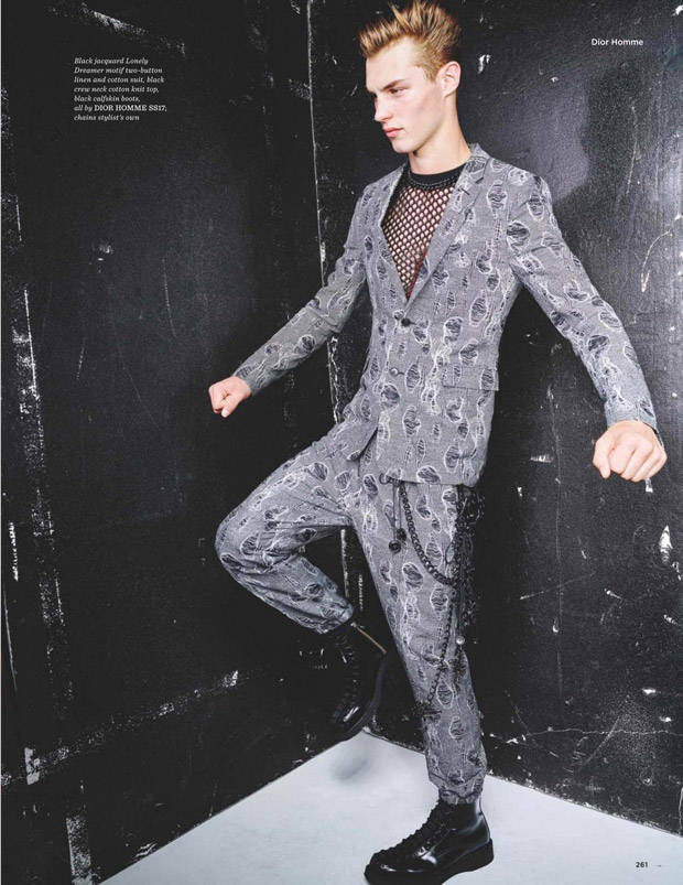 kit butler身着dior 2017春夏系列男装登英国版gq style杂志