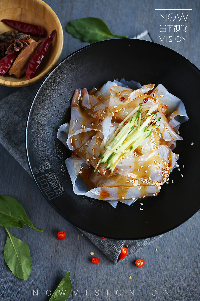 视觉美食摄影,菜品拍摄,高端美食摄影,菜单设计,vi设计,中餐菜品,凉皮