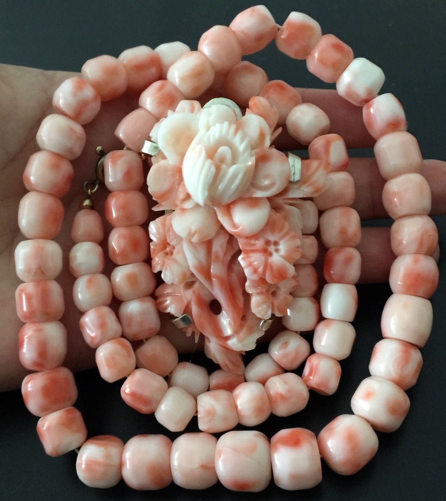 angel skin,国内叫孩儿面,是粉红珊瑚的美称