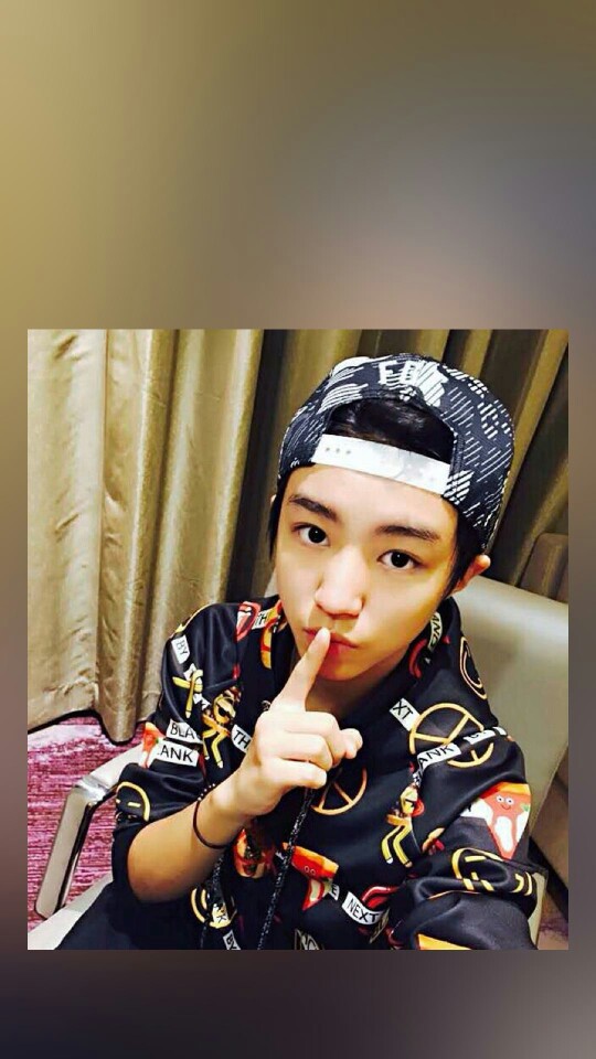 自制王俊凯壁纸→_→来自王俊凯ins图