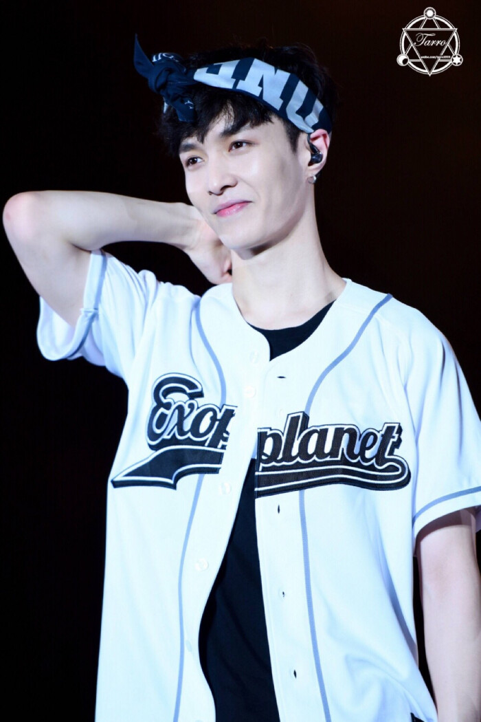 张艺兴 exo三巡the exo"rdium 演唱会