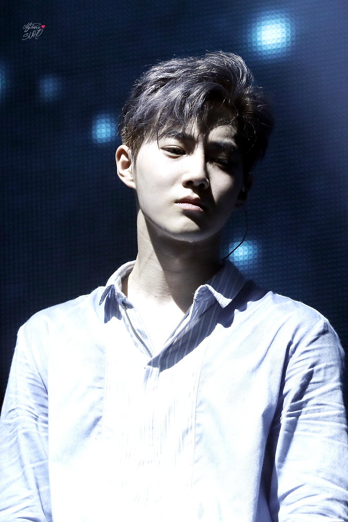exo suho 金俊勉
