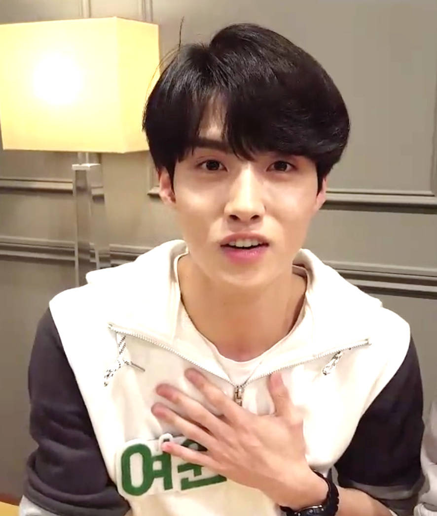 pentagon 我的新宠们 yeo one 吕畅九小哭包药丸 超级暖的万万