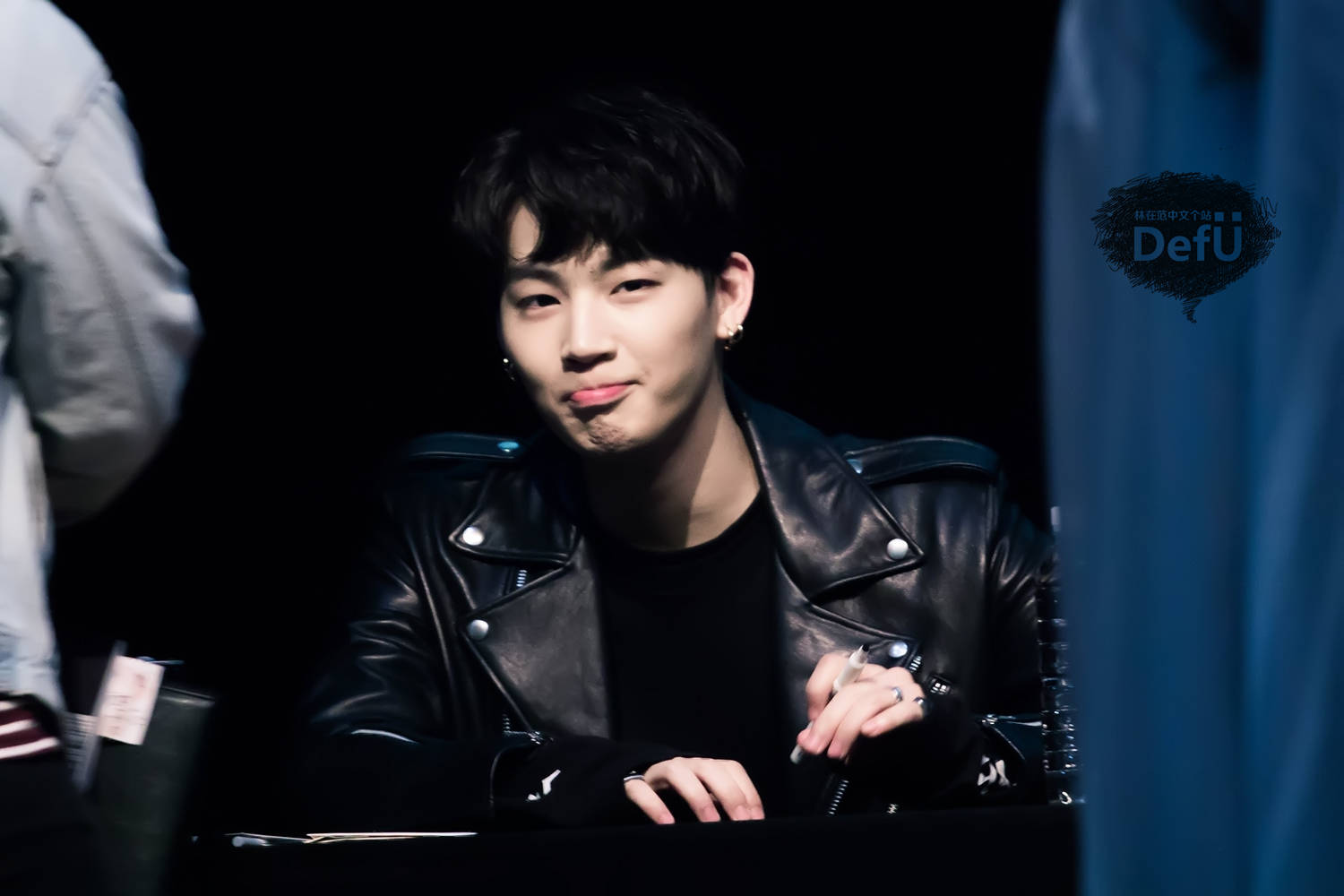 hard carry签售会饭拍