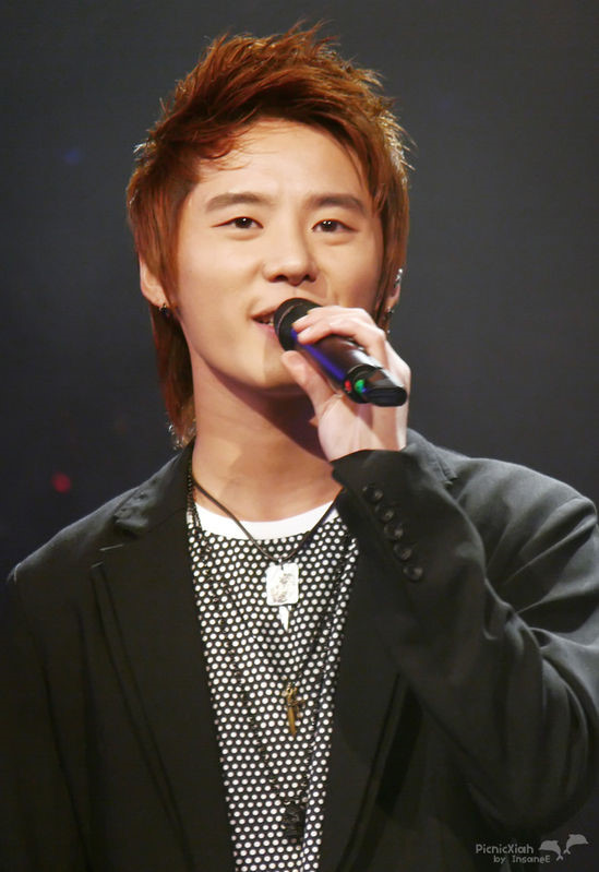 东方神起——金俊秀