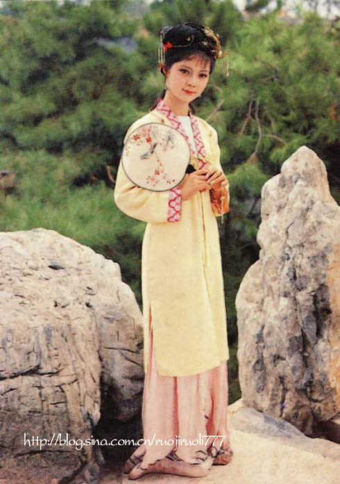 张莉