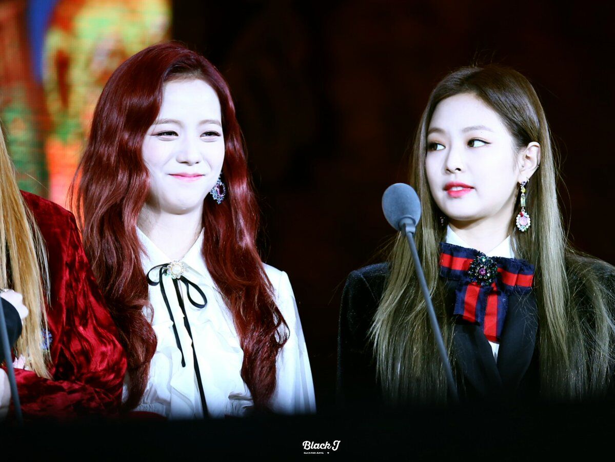 blackpink jennie jisoo