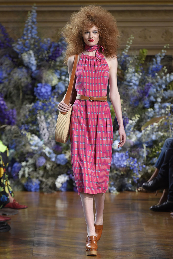 法国设计师品牌 vanessa seward于巴黎时装周发布2017春夏系列时装秀