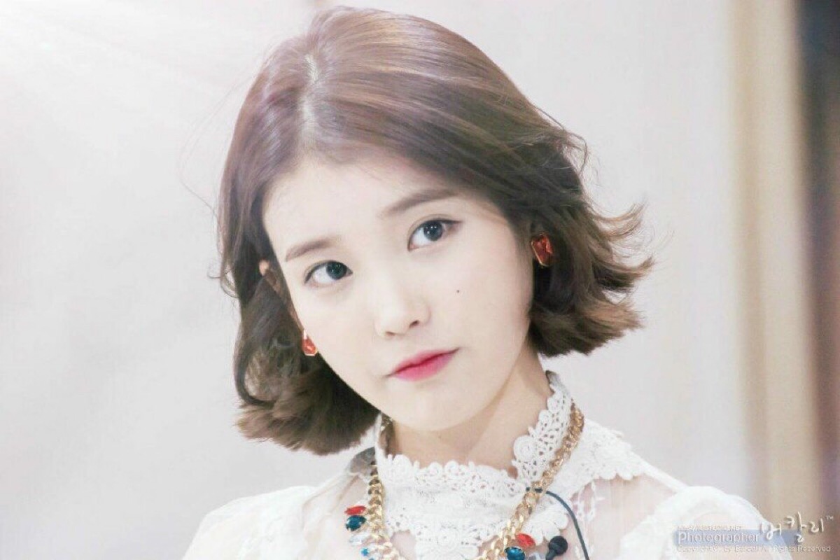 iu 李知恩 李智恩 头像 壁纸 by浅唱低吟