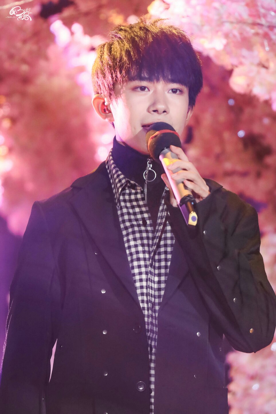 易烊千玺 #tfboys 20161128易烊千玺十六岁生日会 高清 帅