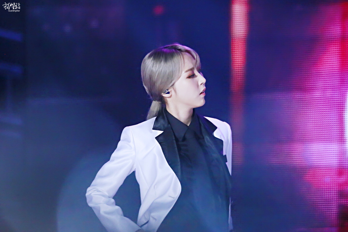 mamamoo 文星伊 moonbyul 玟星