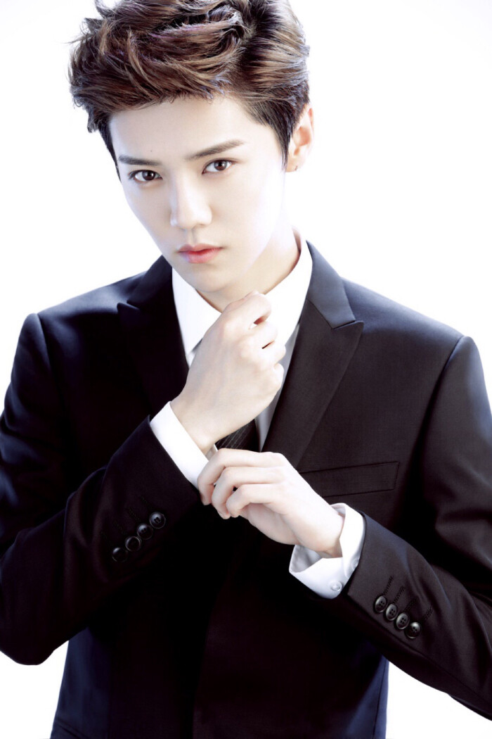 鹿晗# 霸道总裁美颜盛世