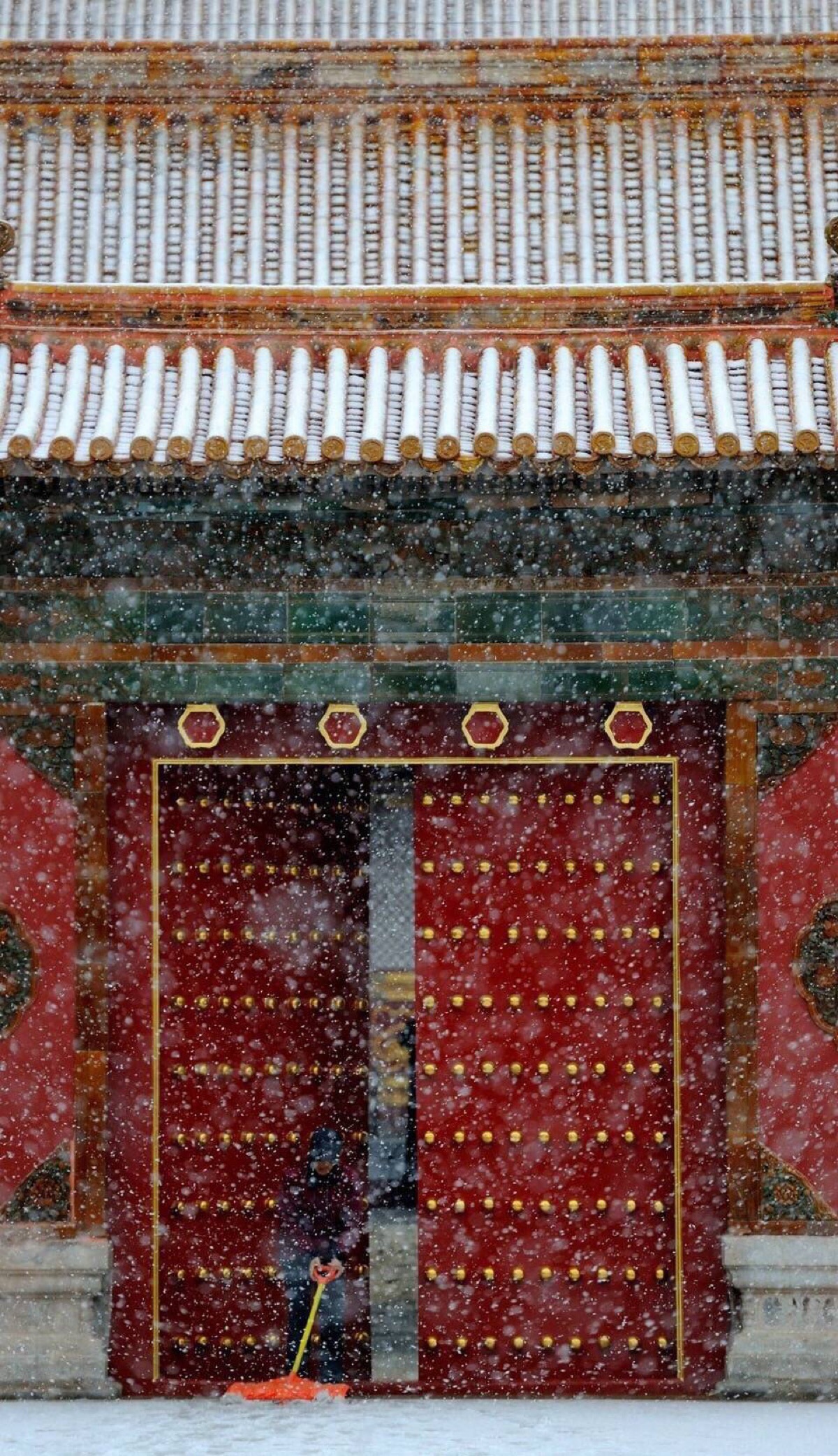 初雪 故宫 大红门 清洁工