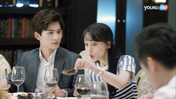 微微一笑很倾城