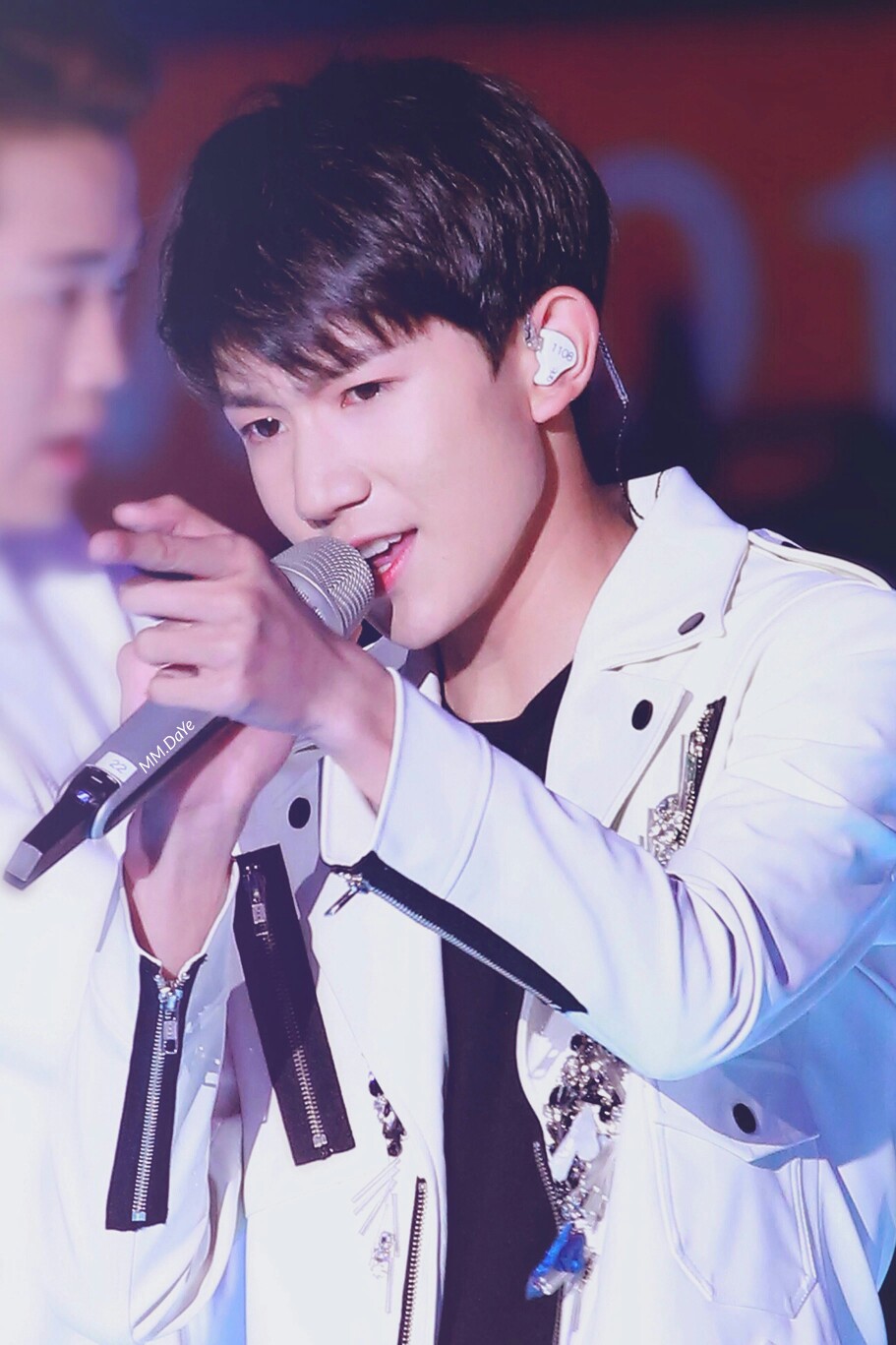 王源 #tfboys 湖南卫视2017跨年演唱会 高清 酷