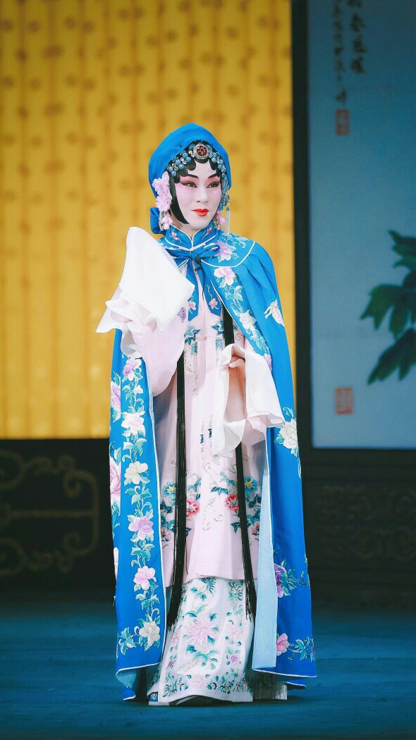 迟小秋,当代京剧名家,程派艺术传人.