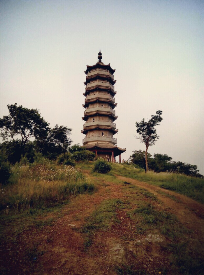 凌云塔 
