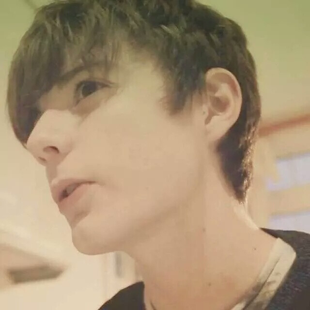 埃利奥特·斯佩勒-吉洛特 elliot speller-gillott