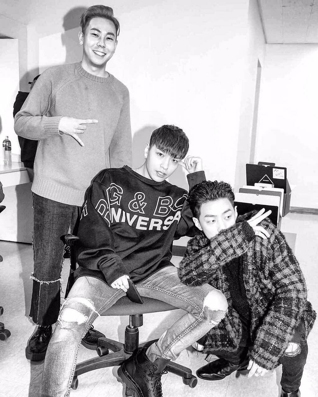 aomg
