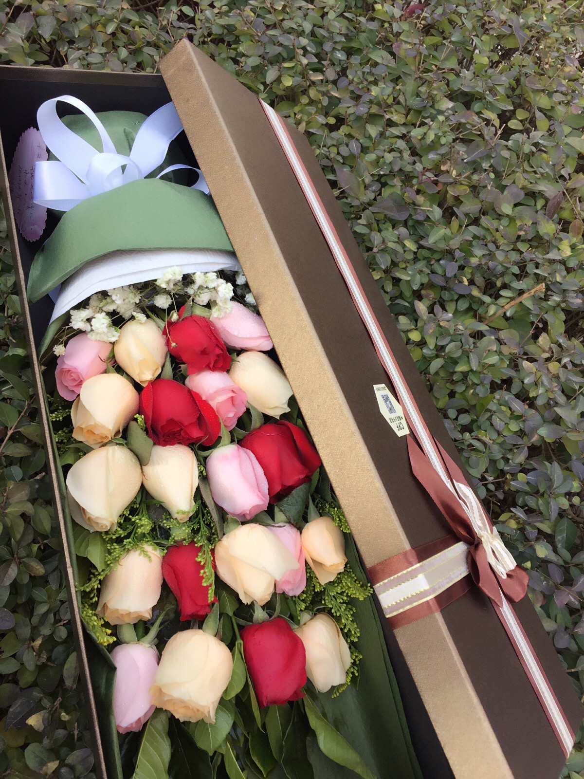 2017情人节礼物之三色玫瑰礼盒.