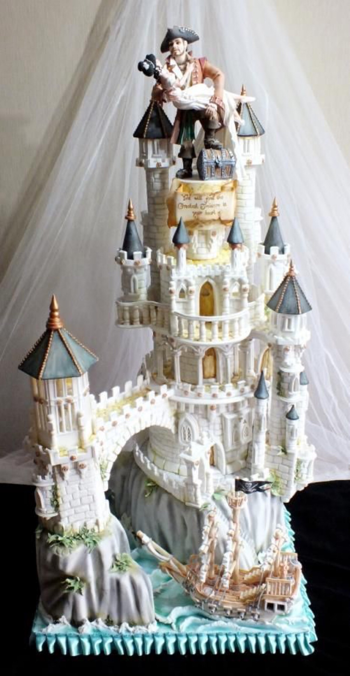 城堡婚礼蛋糕