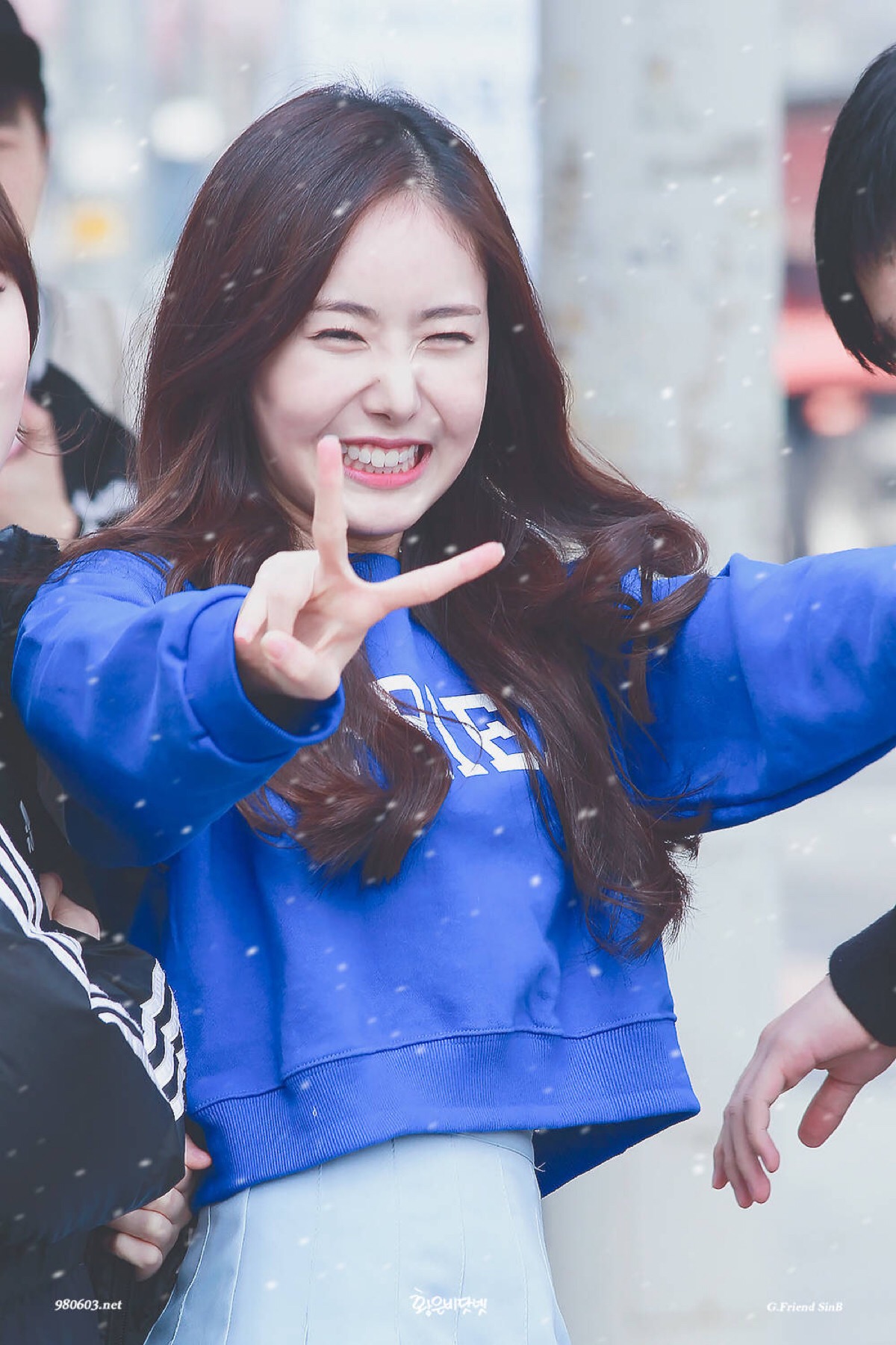 gfriend 女朋友 信飞 sin b 黄恩菲 by浅唱低吟