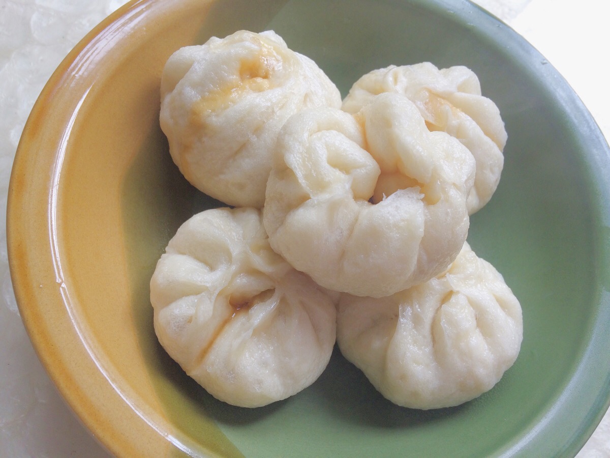 小肉包 