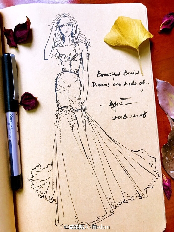 服装设计手稿##速写##插画##时装画##涂鸦# 继续#婚纱##结婚礼服